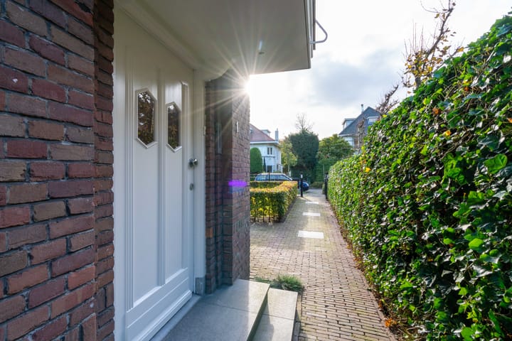 Foto 5 van Admiraal Helfrichlaan 1