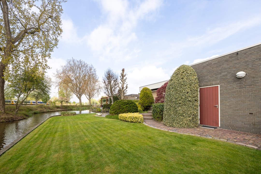 Photo 23 of Magnoliastraat 10