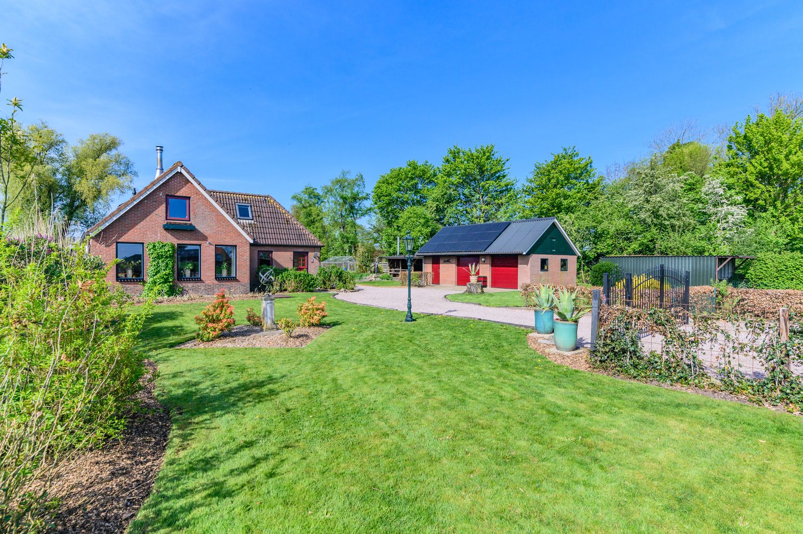 Photo 81 of Hanebuert 4