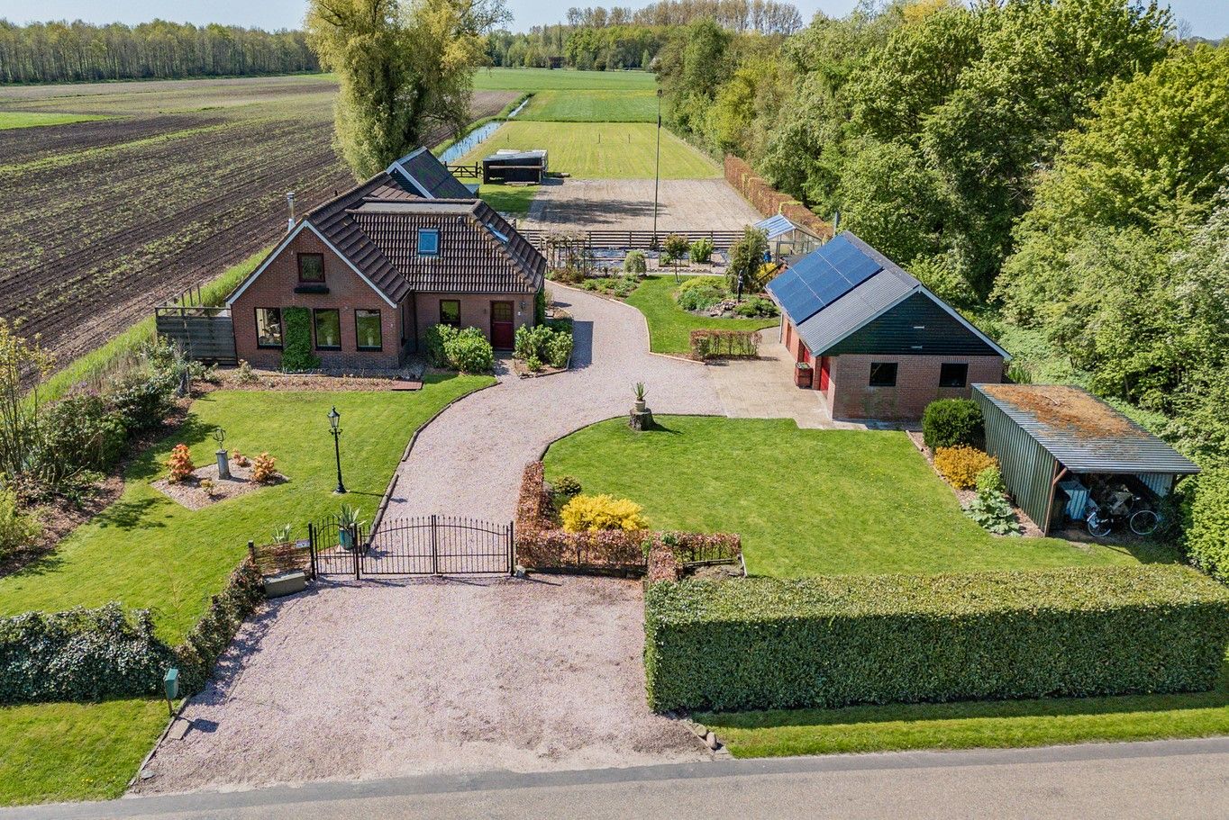 Photo 84 of Hanebuert 4