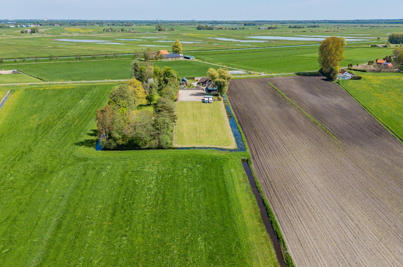 Photo 93 of Hanebuert 4