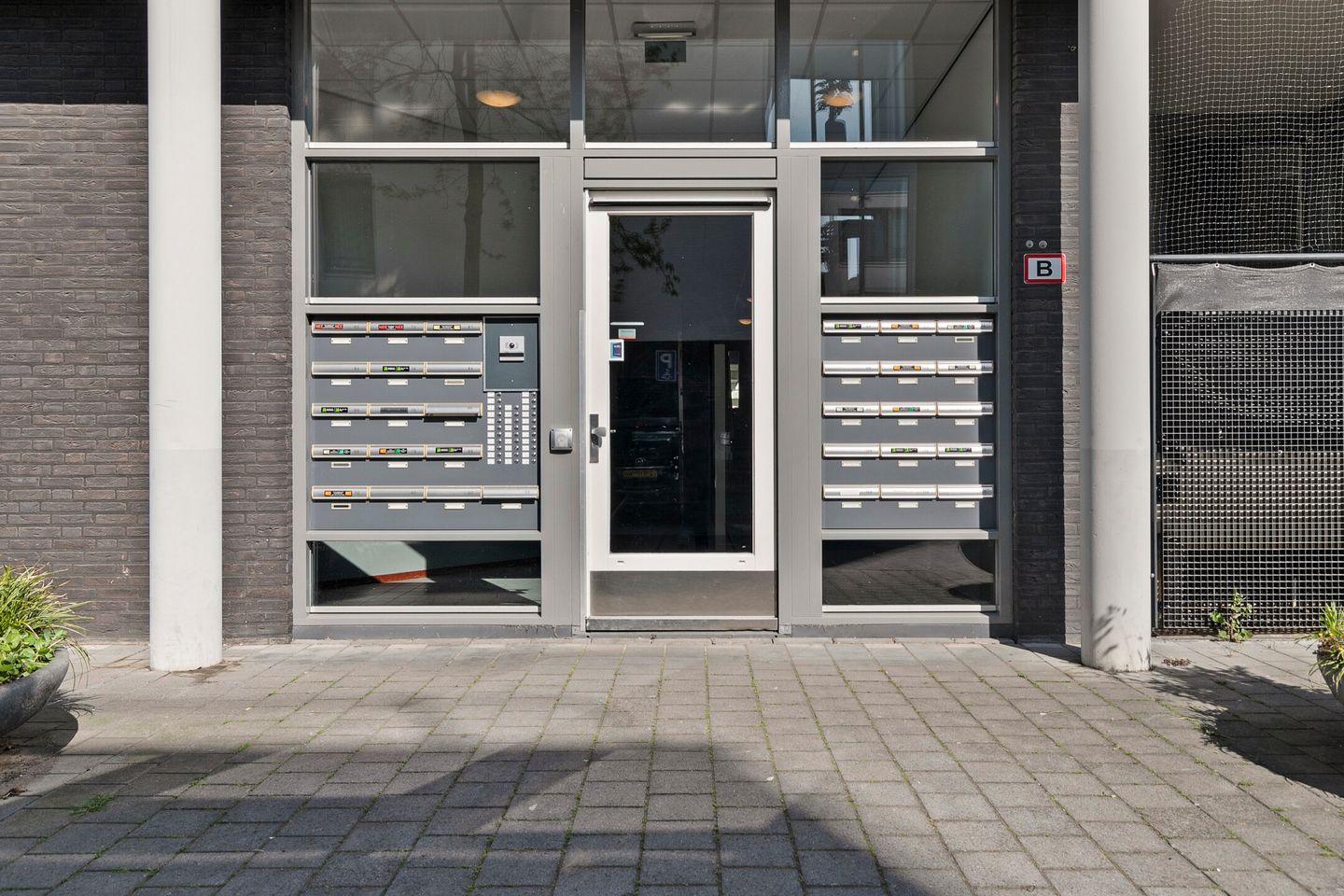 Foto 4 van Manis Krijgsmanhof 96