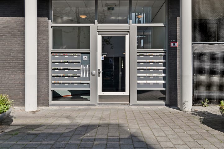 Foto 4 van Manis Krijgsmanhof 96