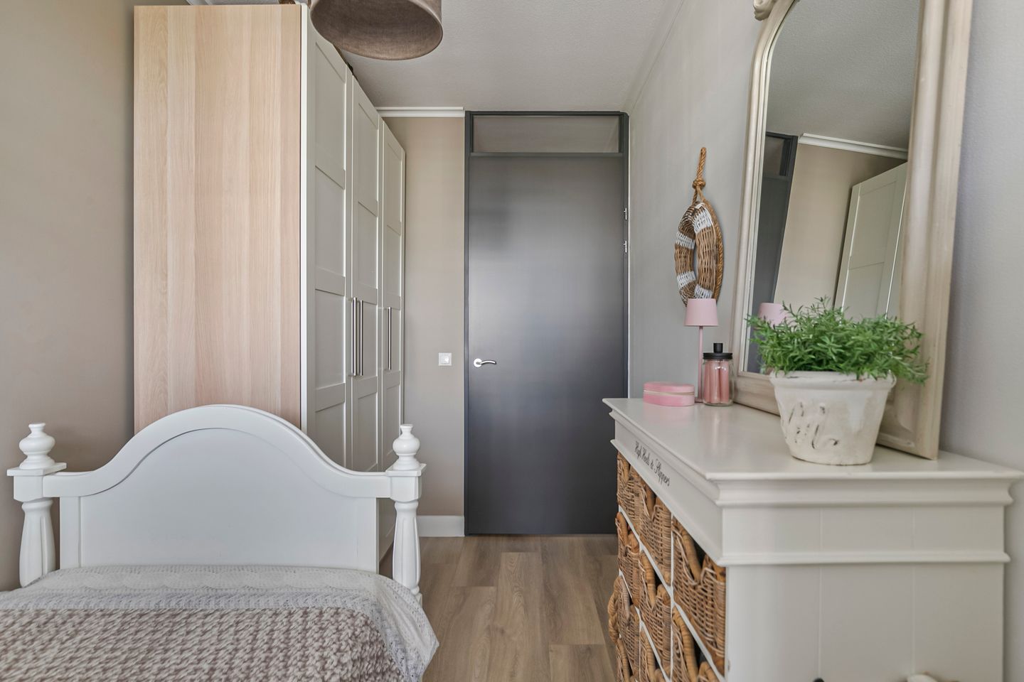 Foto 20 van Manis Krijgsmanhof 96