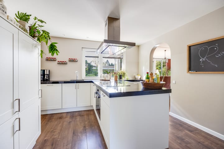 Foto 19 van Mommersstraat 10