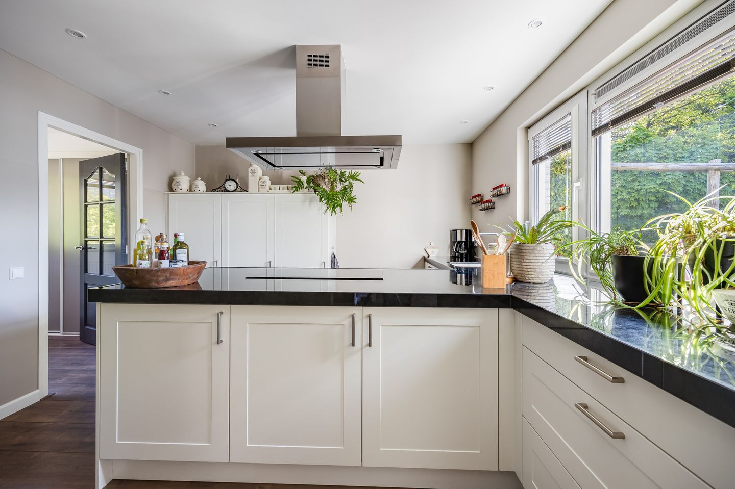 Foto 20 van Mommersstraat 10