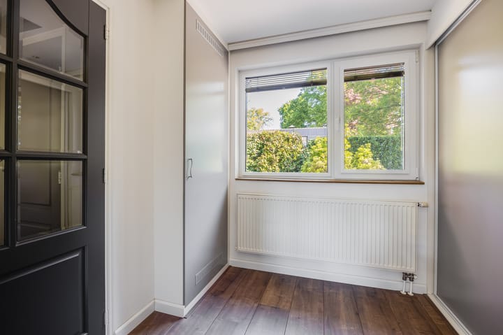 Foto 22 van Mommersstraat 10