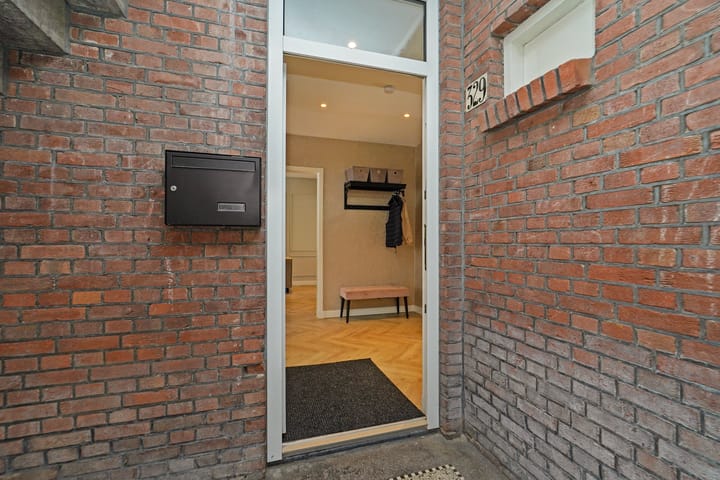 Foto 6 van Pluvierstraat 329