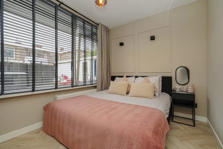 Foto 15 van Pluvierstraat 329