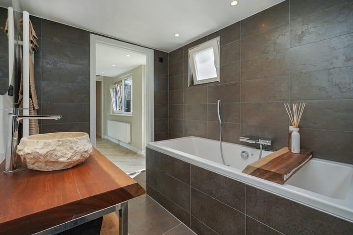 Foto 25 van Pluvierstraat 329