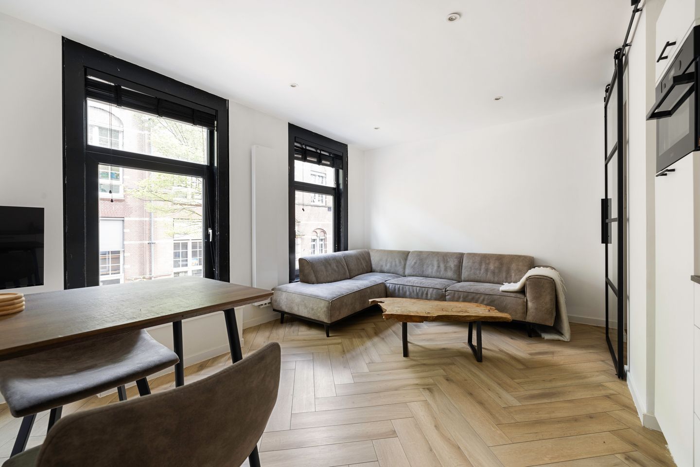 Foto 1 van Roggeveenstraat 109