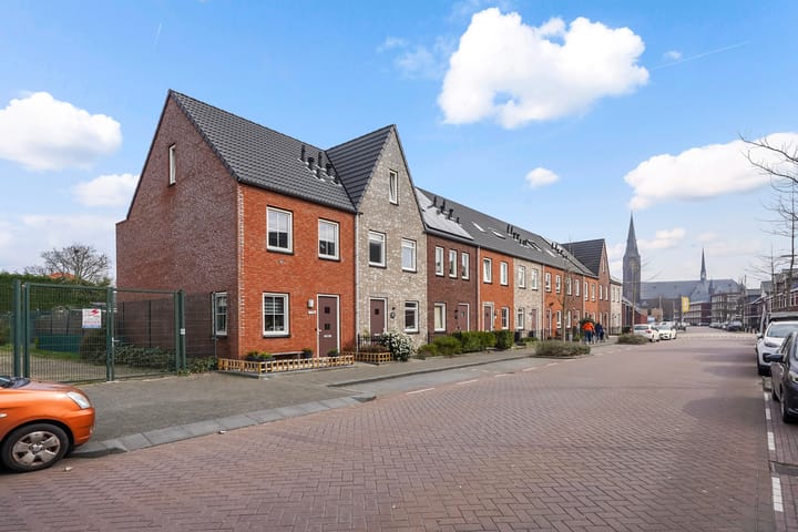 Foto 26 van Rijsenburgerweg 12-A