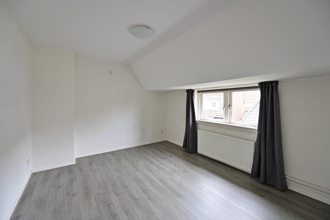 Foto 11 van Professor Dondersstraat 9