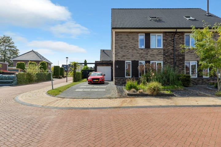 Foto 2 van Divisie 9