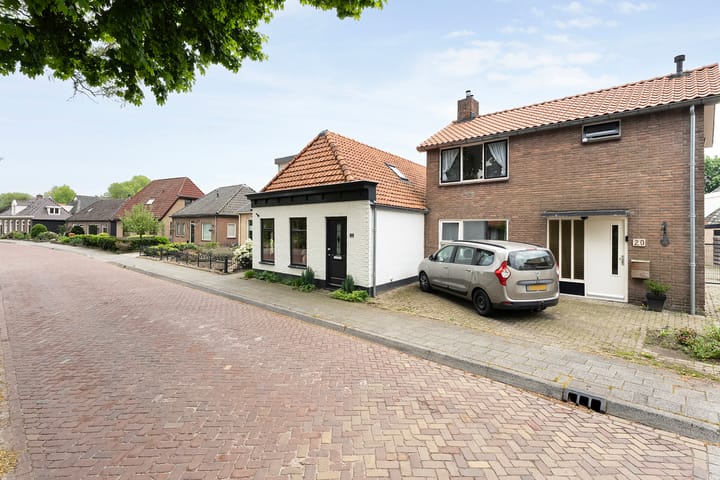 Foto 9 van Burgemeester G W Stroinkweg 24