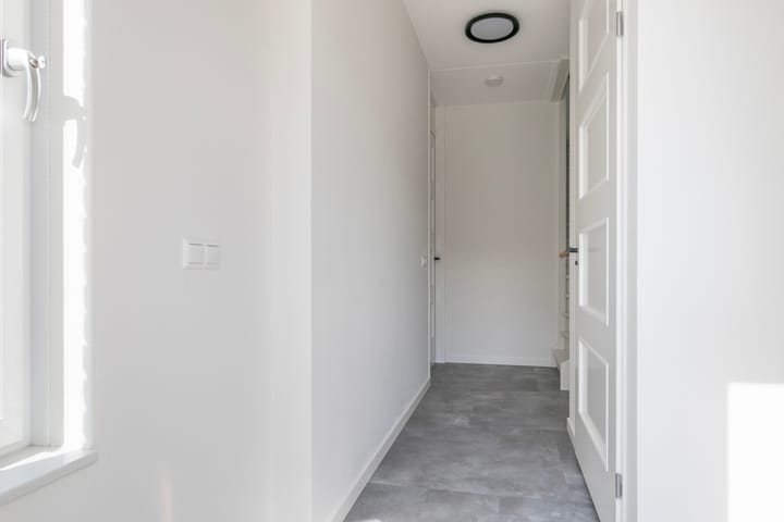 Foto 9 van Houwerdastraat 10