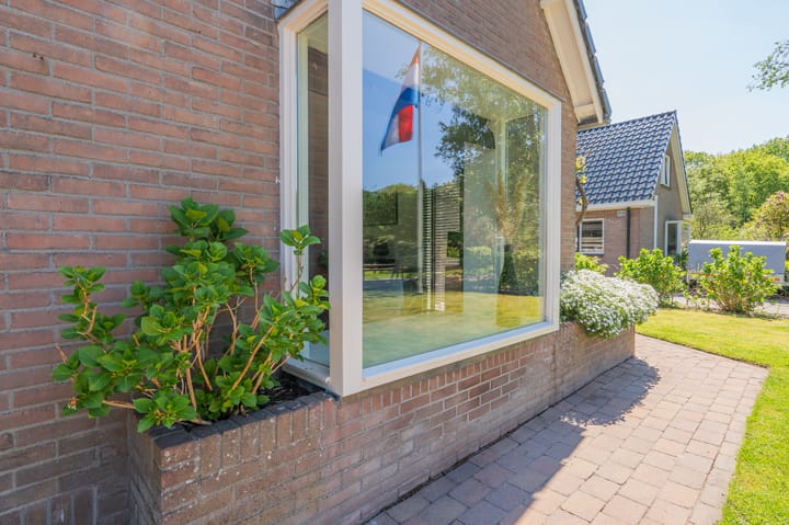 Foto 11 van Middenstraat 6