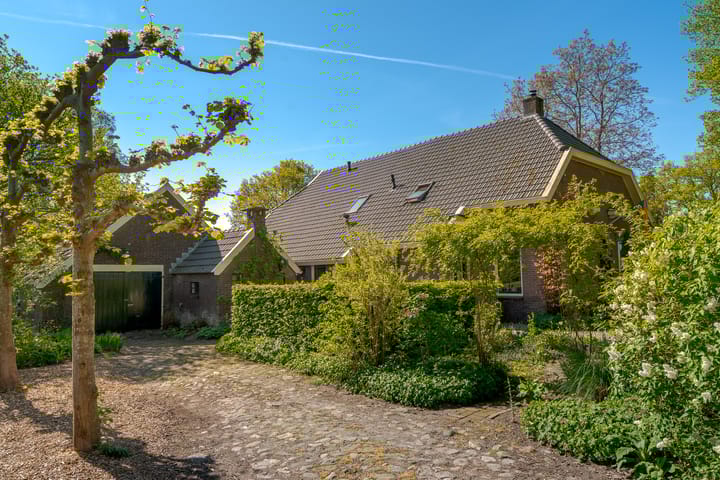 Foto 8 van Hoofdweg 207