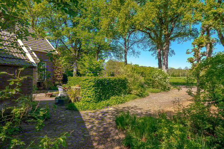 Foto 9 van Hoofdweg 207