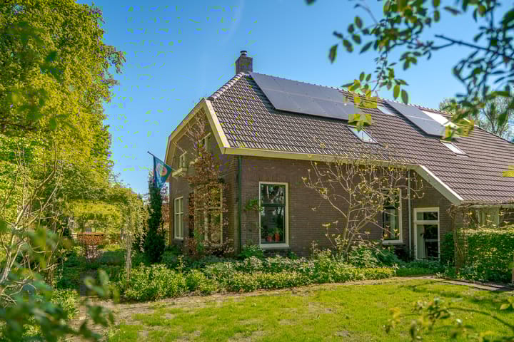 Foto 25 van Hoofdweg 207