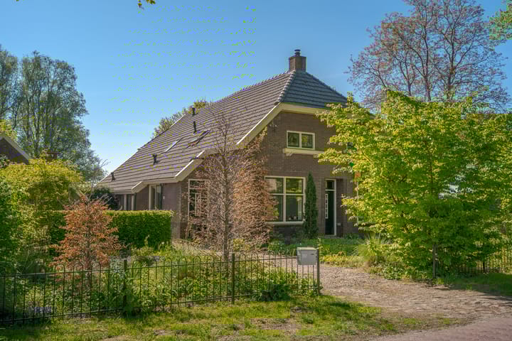 Foto 26 van Hoofdweg 207