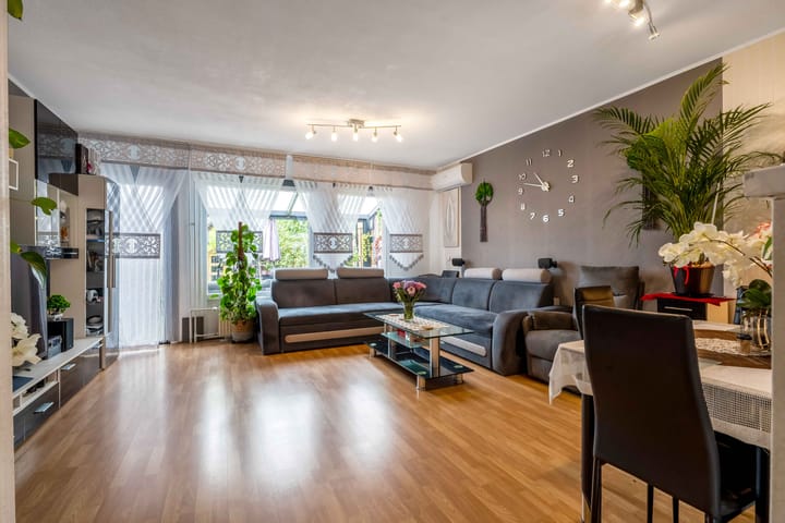 Foto 9 van Bunschotenstraat 6