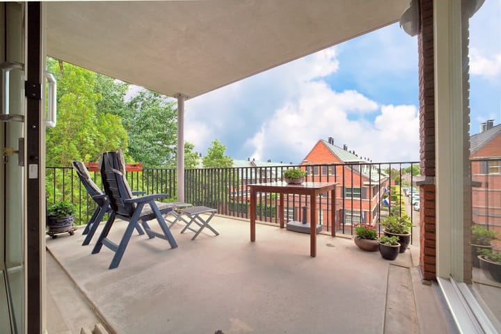 Foto 12 van Bergermeerstraat 99