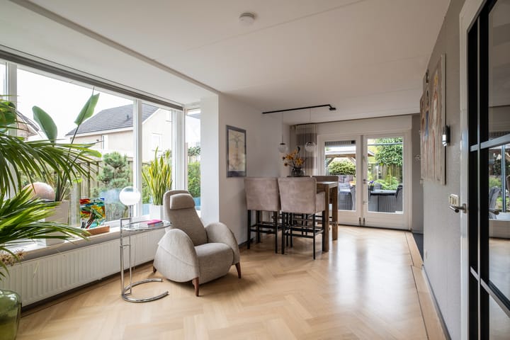 Photo 13 of Weemselo 1