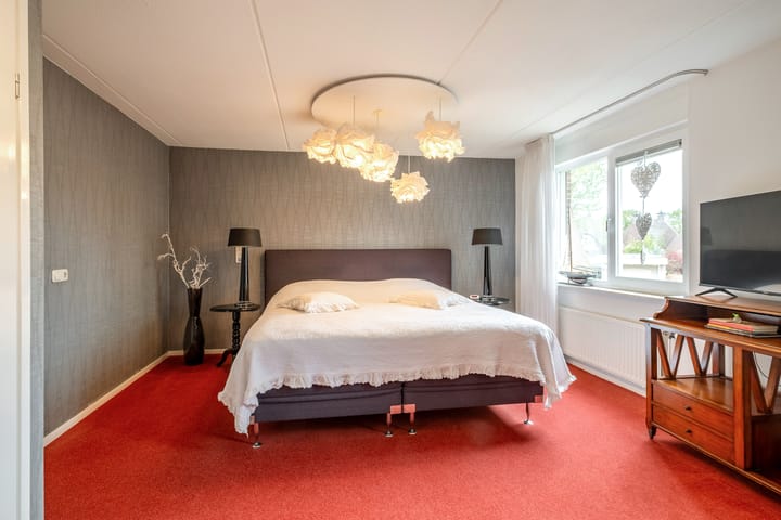 Photo 23 of Weemselo 1