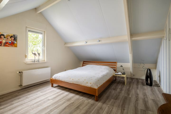 Photo 36 of Weemselo 1