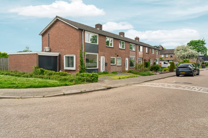 Foto 2 van Laan 1945 8