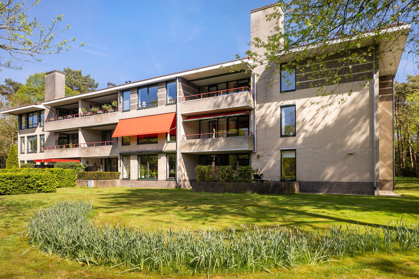 Foto 1 van Finsponglaan 9