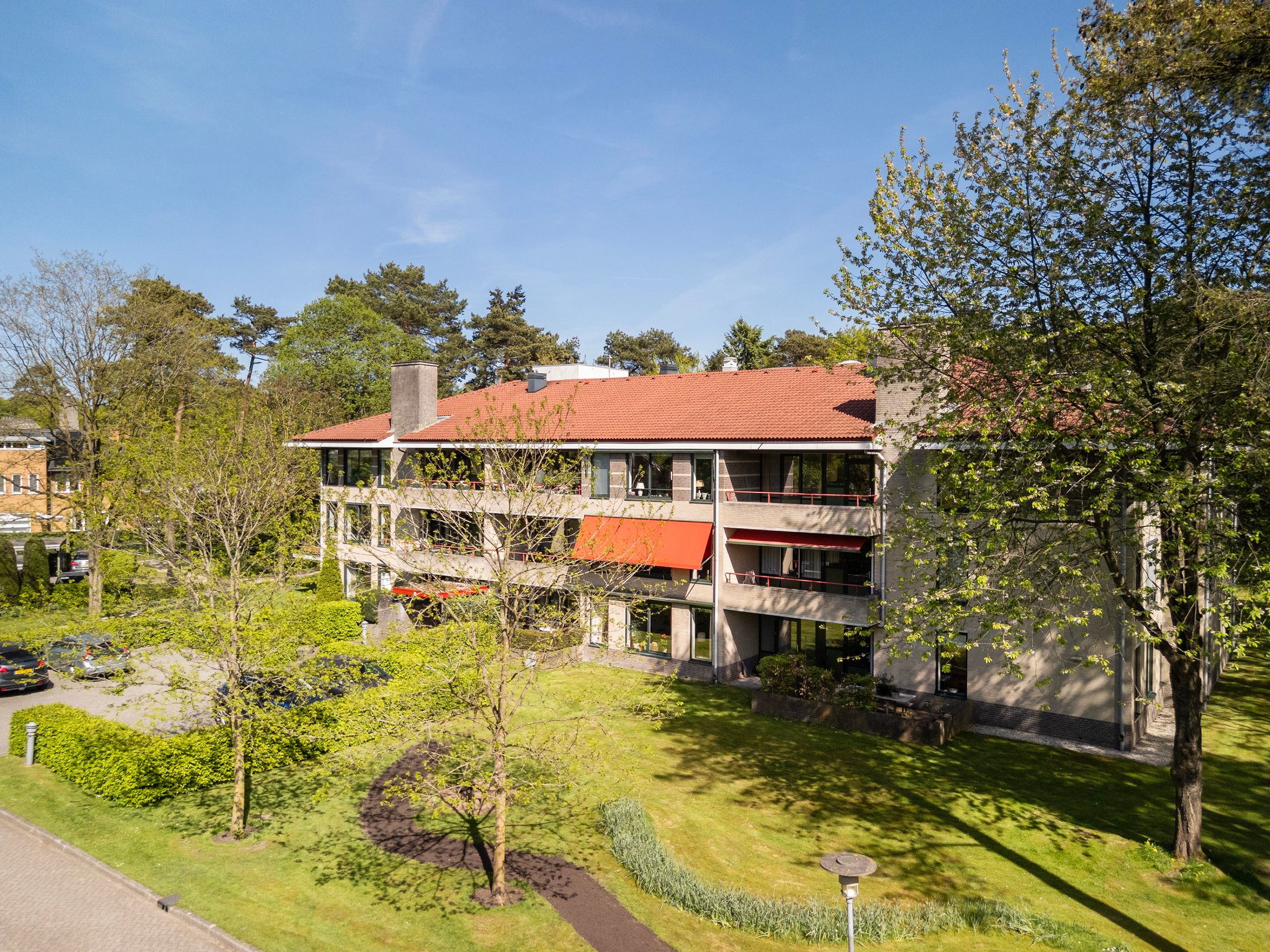 Foto 36 van Finsponglaan 9