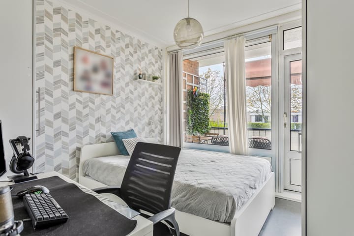 Foto 17 van Tholenstraat 140