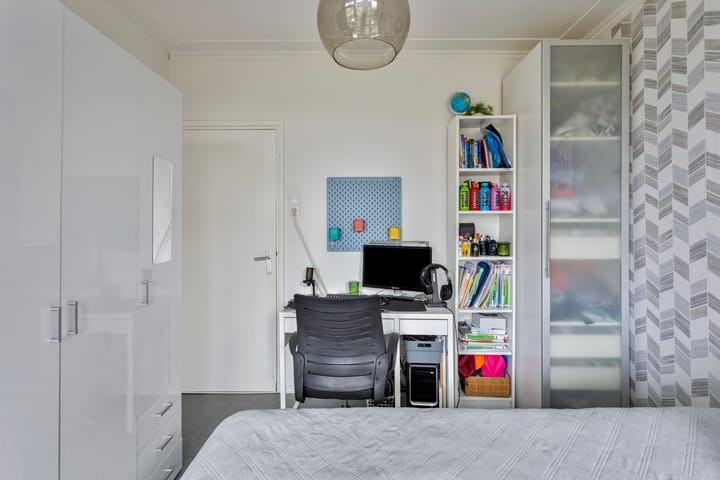 Foto 18 van Tholenstraat 140