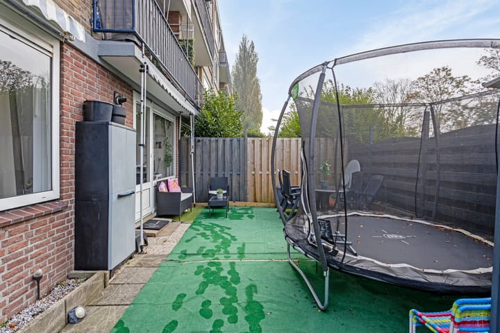 Foto 21 van Tholenstraat 140