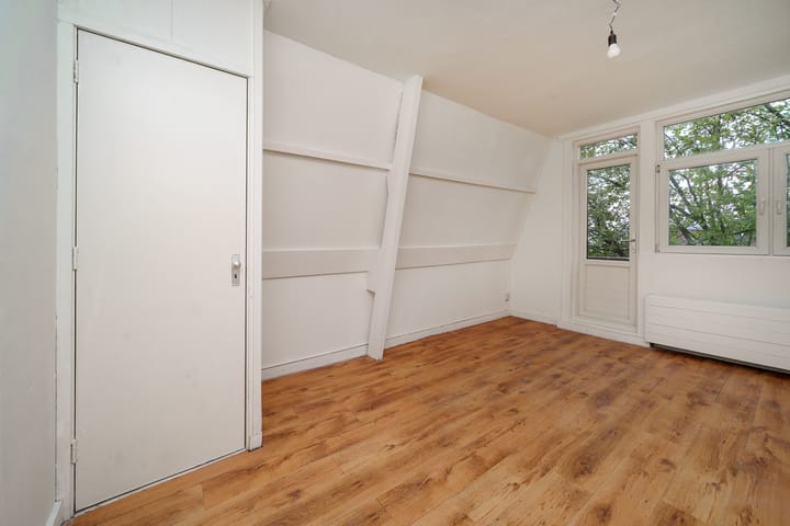 Photo 10 of Mathenesserweg 149-A04