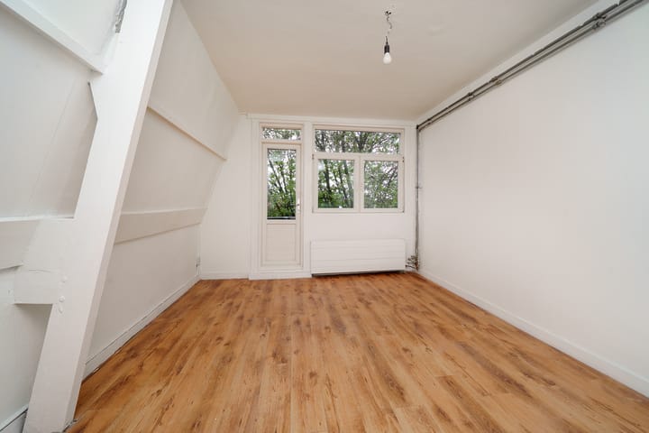 Photo 12 of Mathenesserweg 149-A04