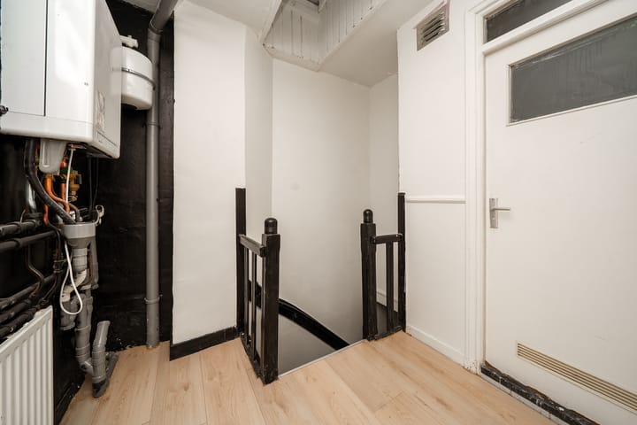 Photo 14 of Mathenesserweg 149-A04