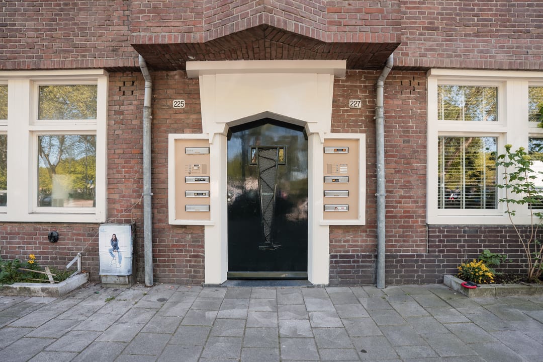 Foto 2 van Jan van Galenstraat 227-H