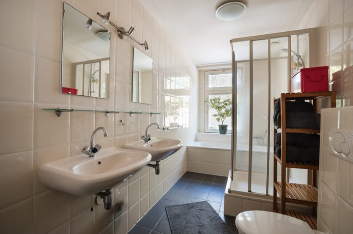 Foto 16 van Jan van Galenstraat 227-H