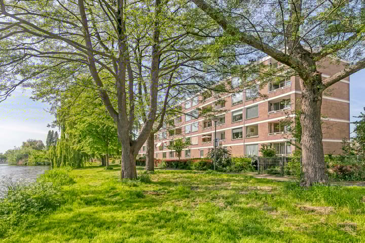 Foto 1 van Paramaribostraat 27