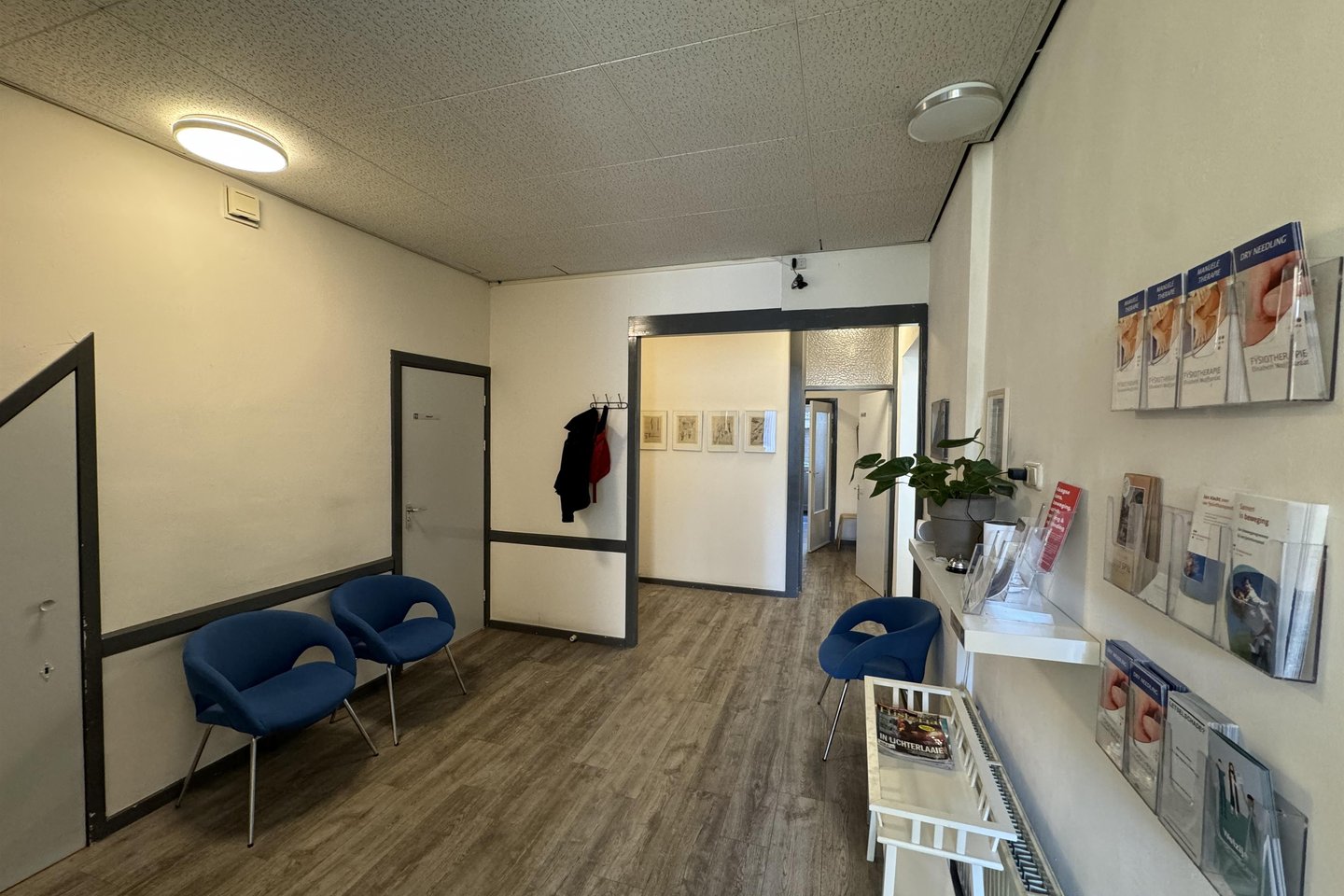 View photo 2 of Elisabeth Wolffstraat 64-H