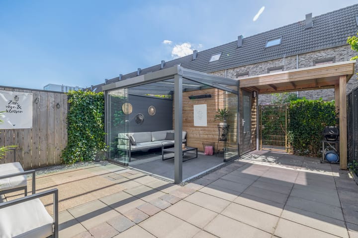 Foto 3 van Flamingokade 64