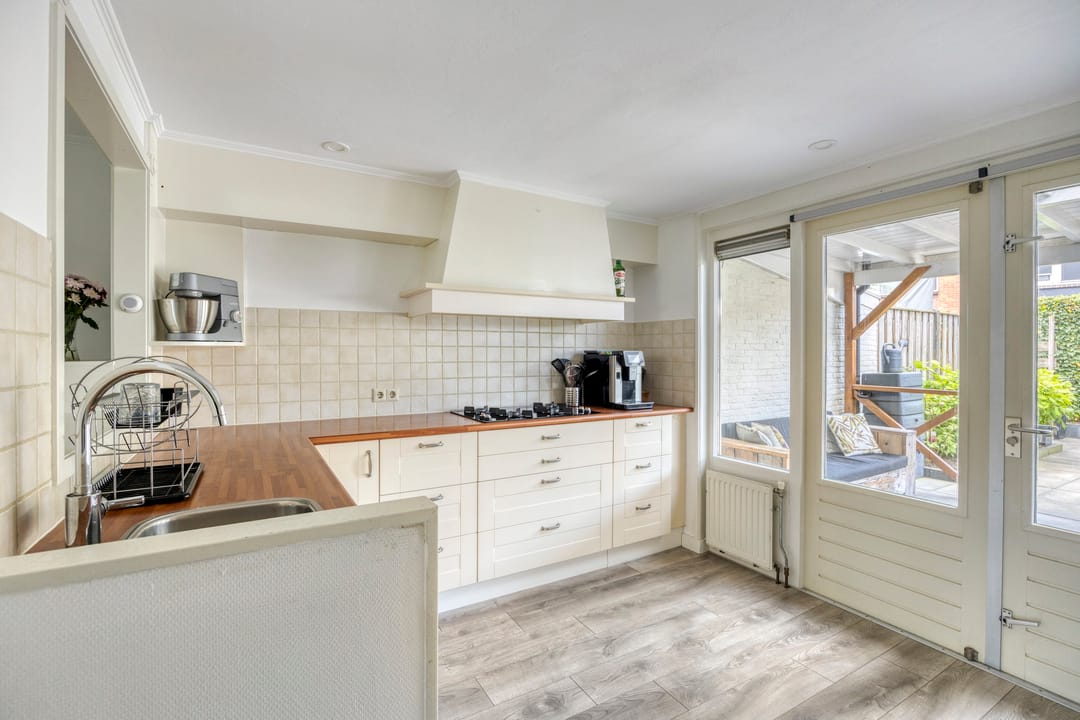 Foto 17 van Deurvorststraat 3