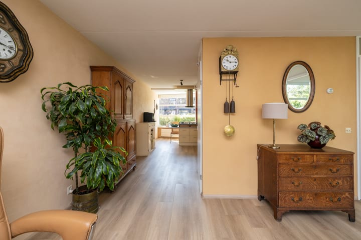 Foto 15 van Anne Vondelingplantsoen 18