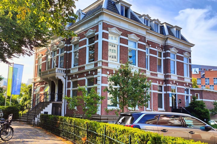 Emmaplein 2, Groningen