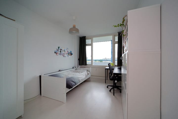 Foto 21 van Menno ter Braaklaan 183