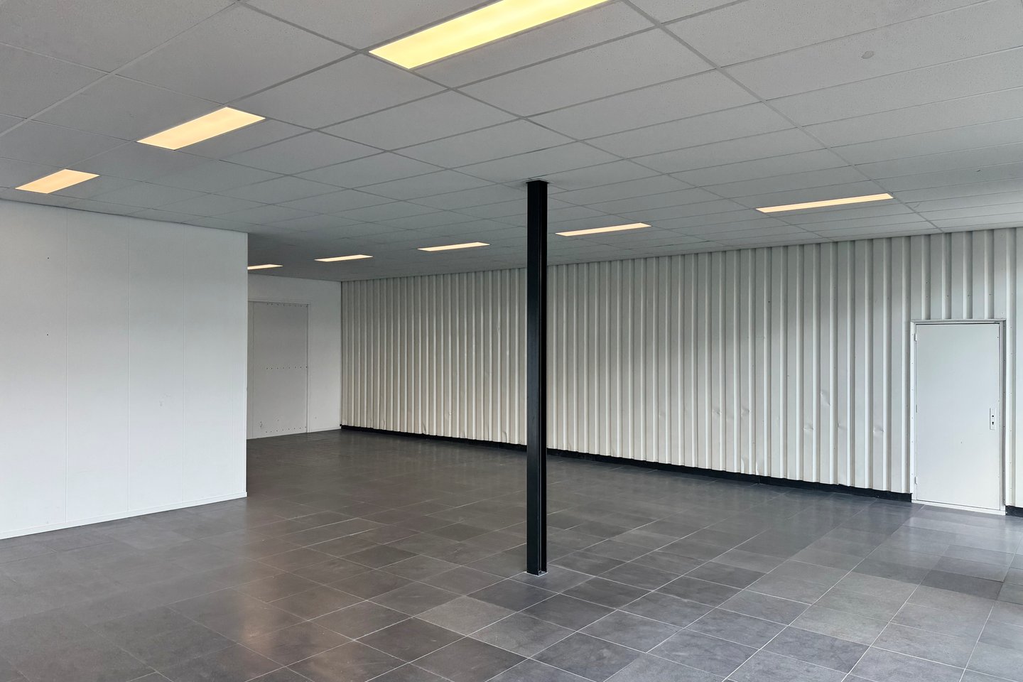 View photo 3 of Hoorn 316