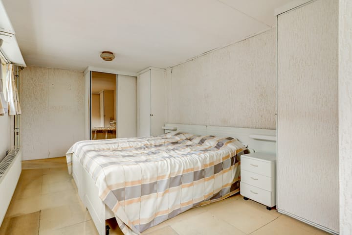 Photo 17 of Van Foreestweg 25